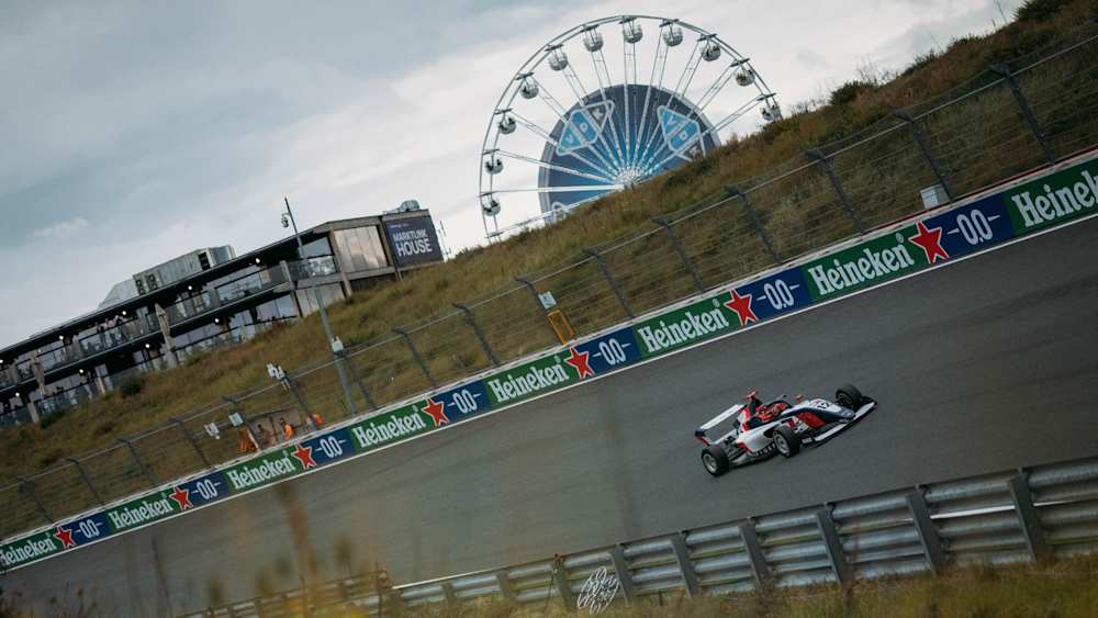 Larsen has dropped to seventh in the Standings after her P9 finish in Race 2