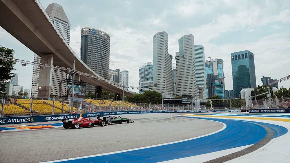 Weug lost the lead on the opening lap but regained it with a gutsy dive on the last lap