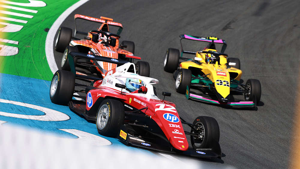 Larsen and Kosterman climbed a combined places 11 to compete a 2-3-4 finish for MP in the Reverse Grid Race
