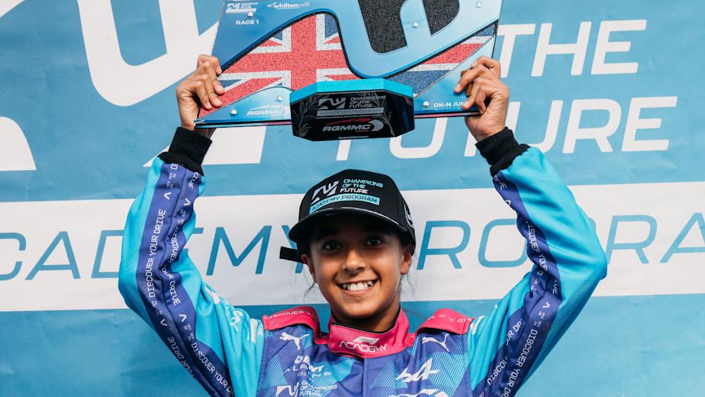 Alpine junior Khera qualified fastest and won both Finals at Whilton Mill on her way to the Junior title