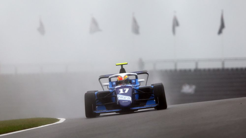 The Rodin Motorsport driver and the dealt with the tricky wet-to-drying conditions in Qualifying