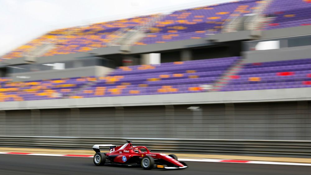 Weug went fastest for MP Motorsport in the first morning session