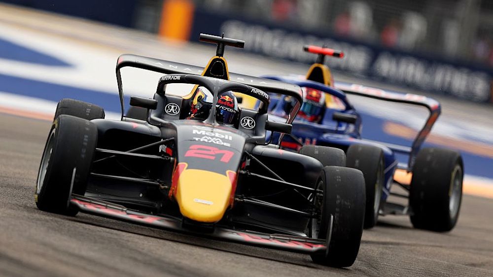 Palmowski comfortably four tenths ahead of teammate Chloe Chambers in P4