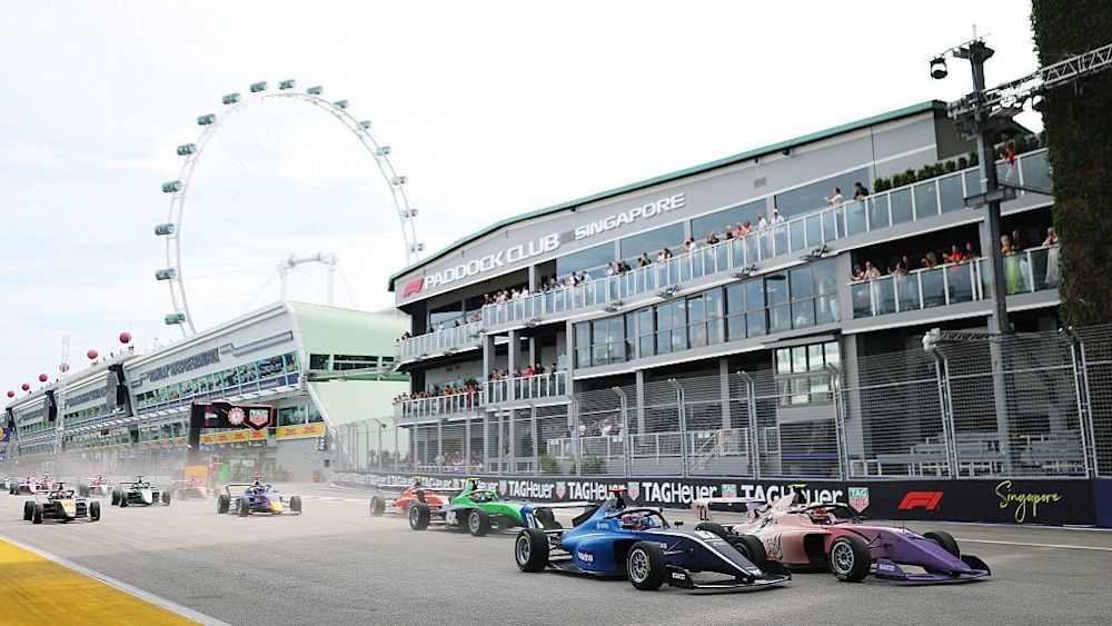 ART Grand Prix teammate Block and Nobels fought for the lead into the first corner