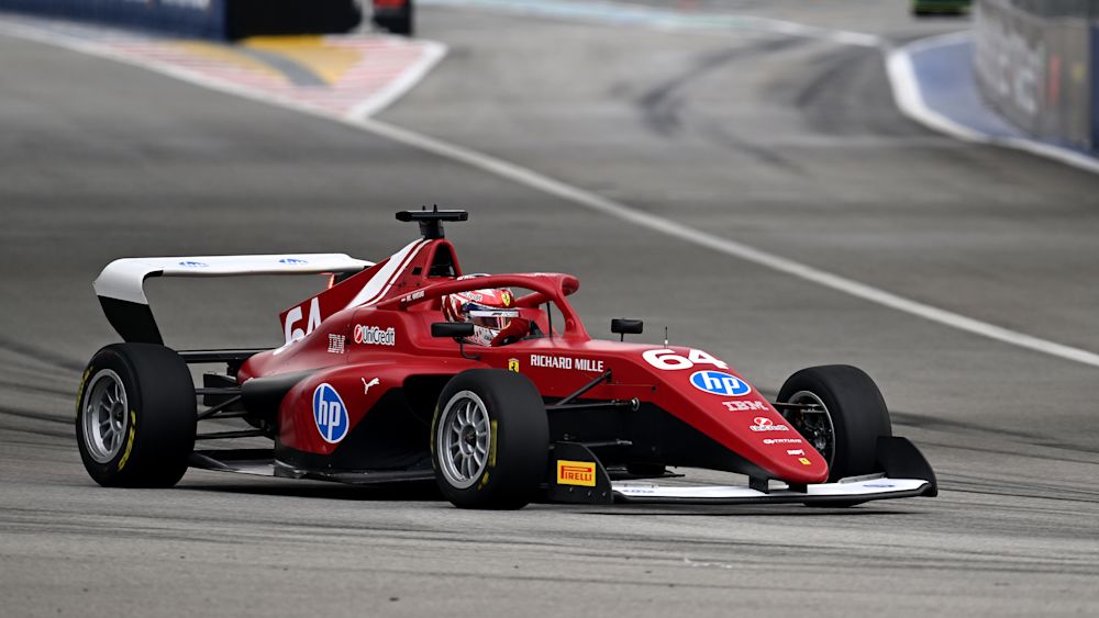 Weugs last lap overtake saw her claim a thrilling victory