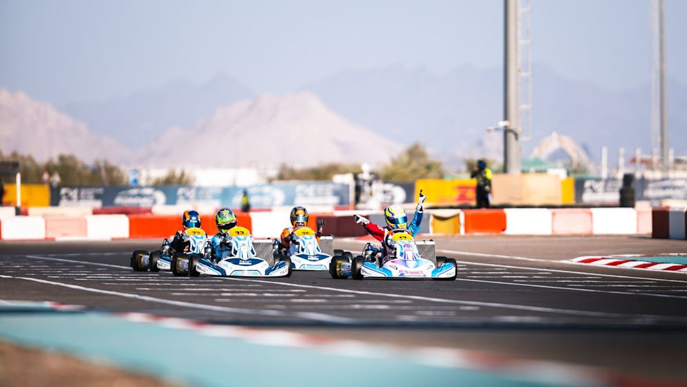 Simons took the chequered flag first in Final 1 