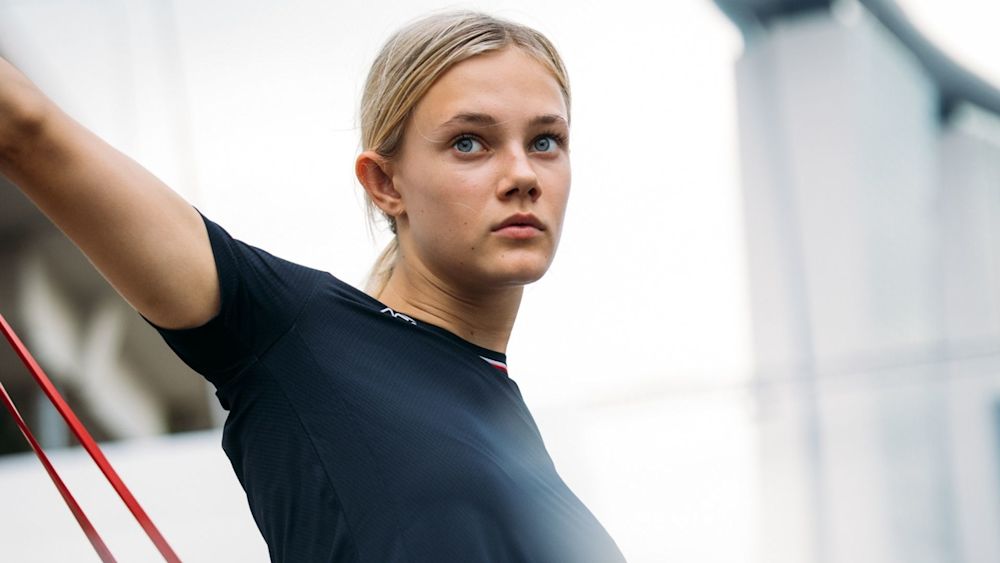 Larsen remains with MP Motorsport but switches from Tommy Hilfiger to Ferrari backing