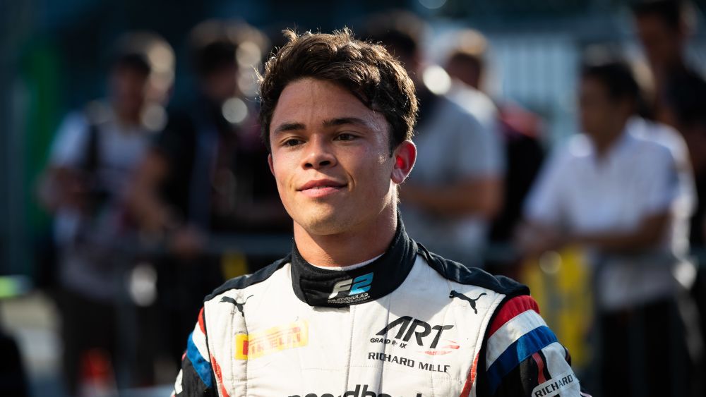 19 F2 Champion De Vries Handed Mercedes F1 Reserve Driver Role