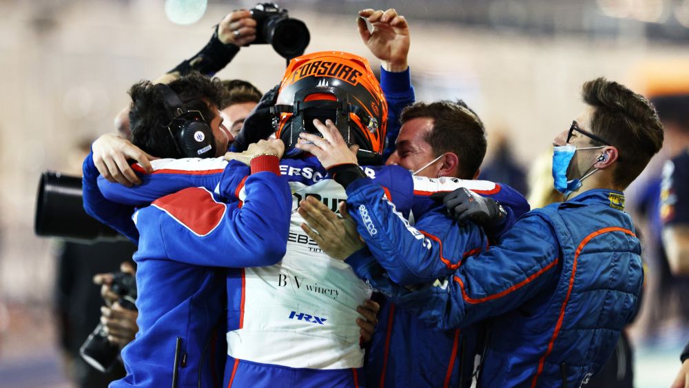 Verschoor won the Sprint Race in Sakhir