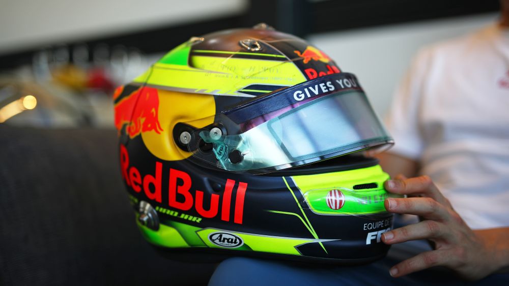 Nice helmet design discount