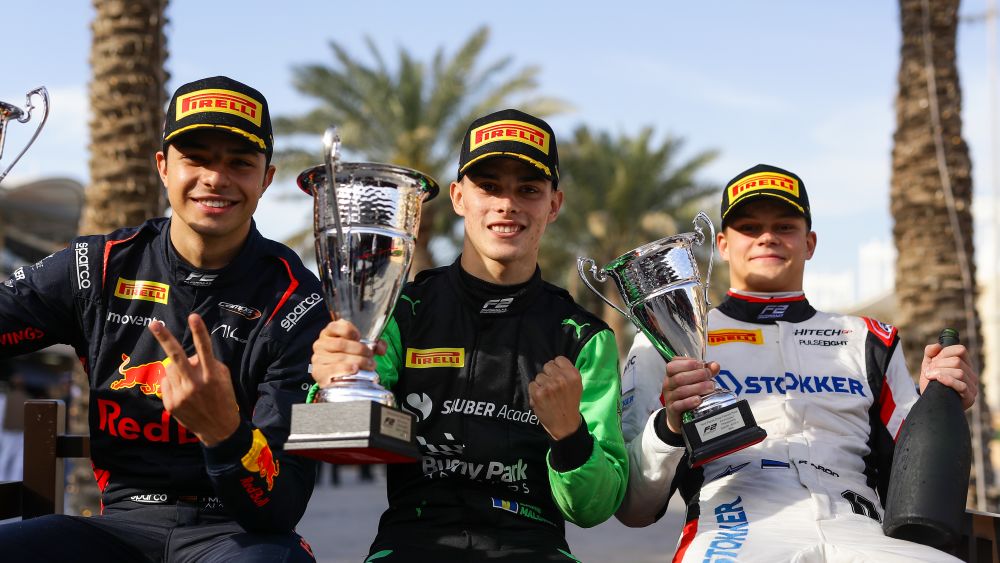 Maloney and Martí were joined on the podium by Aron