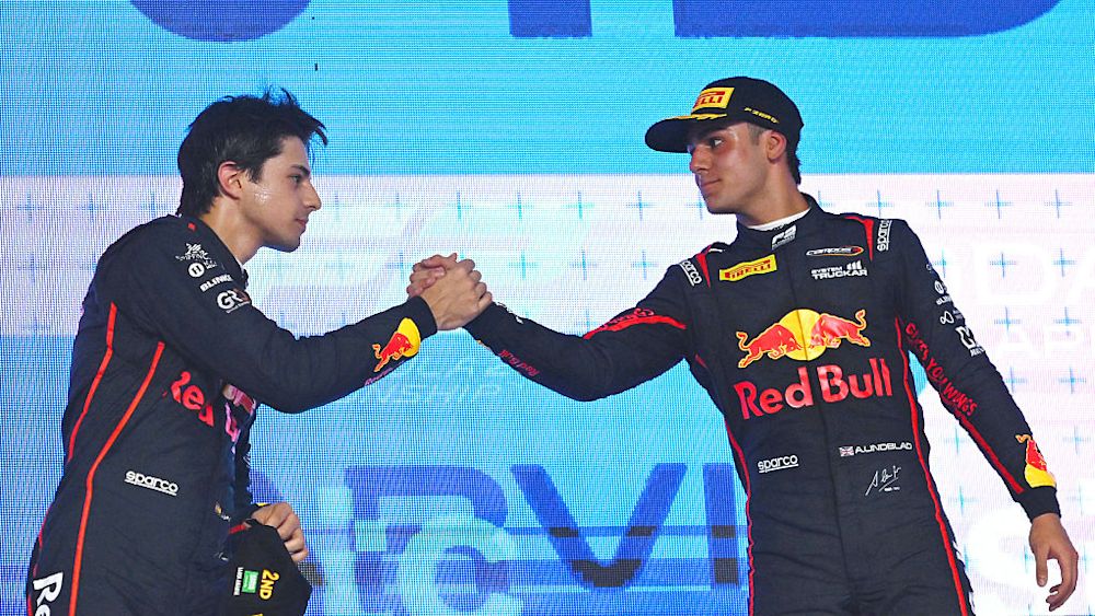 Campos secured a 1-2 in the Jeddah Sprint Race Lindblad leading Martí across the line on Saturday night