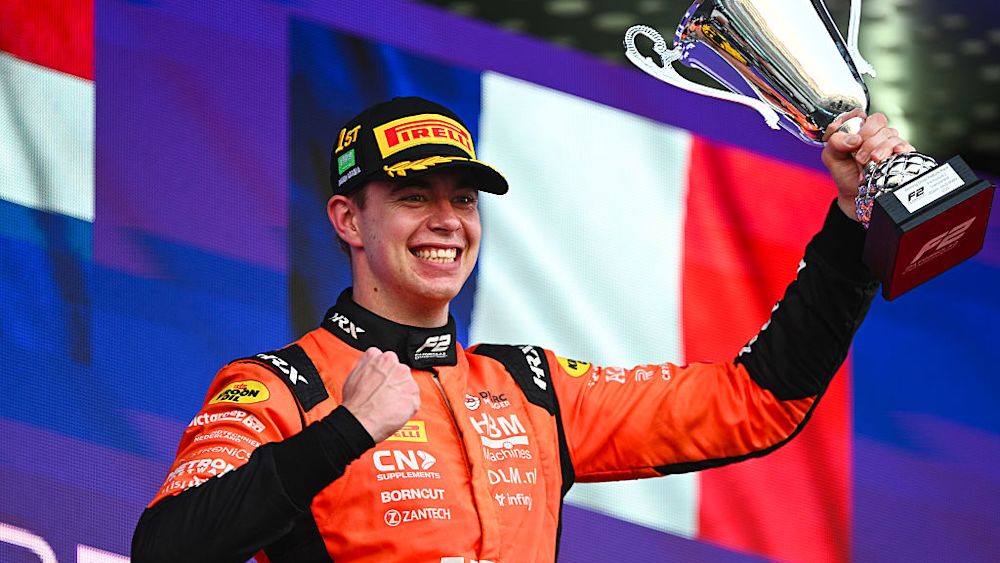 Verschoor used the alternative strategy to come out on top of the Jeddah Feature Race