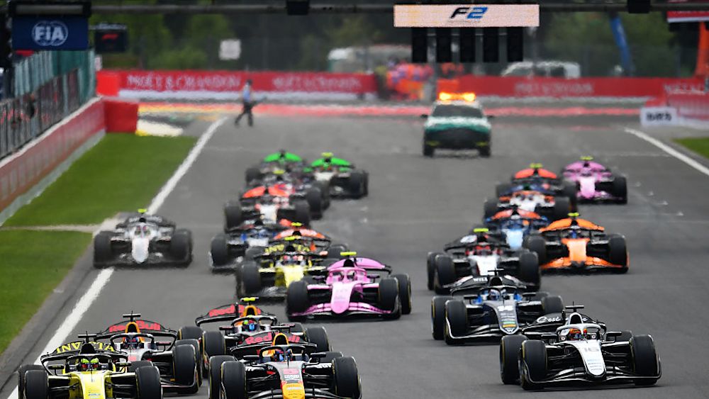 A great start put Fornaroli into the lead ahead of Turn 1