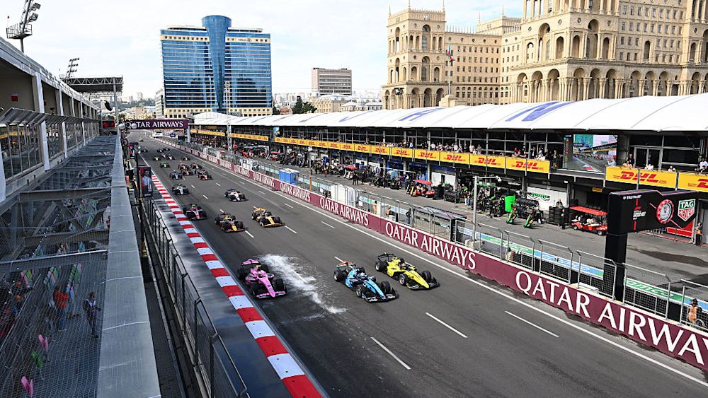 Crawford battled through for the win while rookies Stenshorne and Van Hoepen impressed in Baku