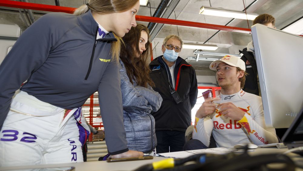 2021 F3 Champion Dennis Hauger served as reference driver and coach