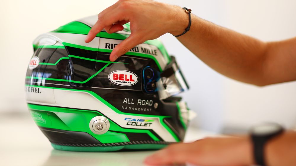 Karting helmet designs discount
