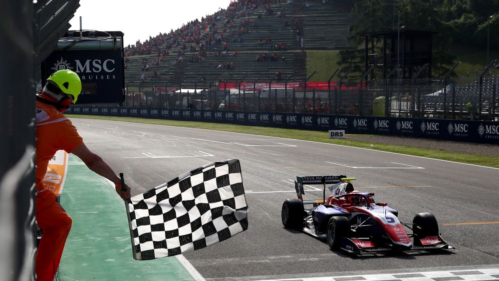 Meguetounif bided his time to earn his first F3 race victory