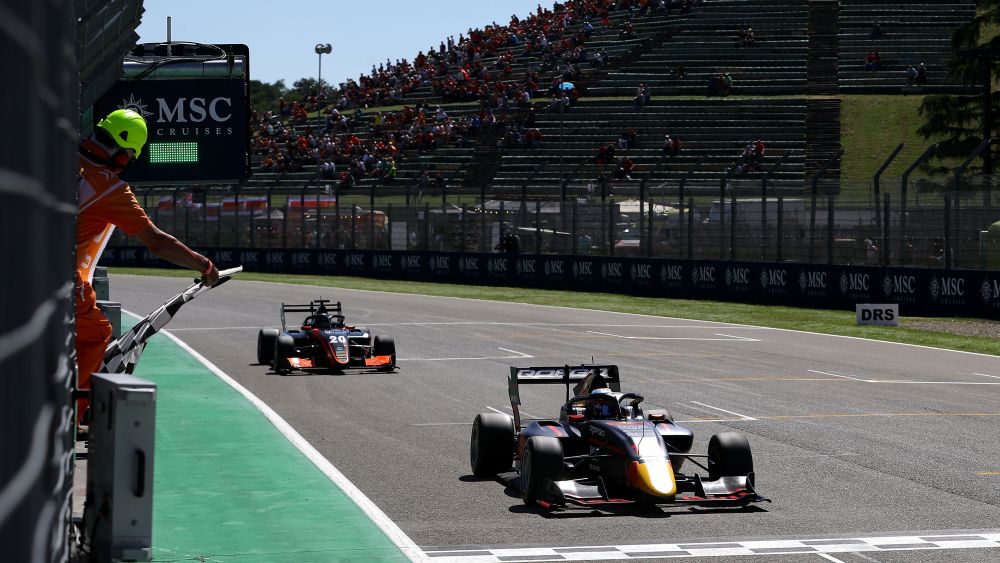 Goethes pass on the final lap was undone by a five-second time penalty for an earlier Safety Car infringement