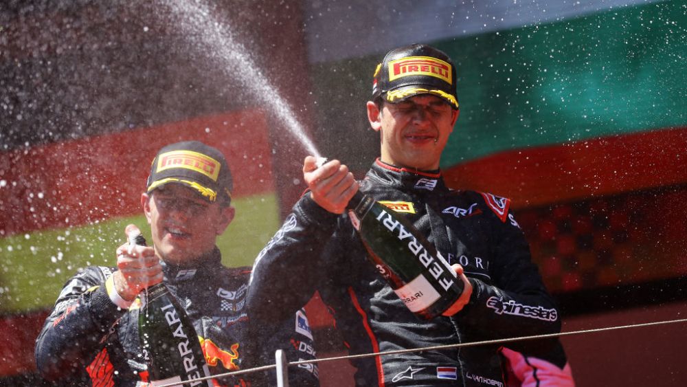 Three podiums in 2024 for two rookies in Tramnitz and van Hoepen