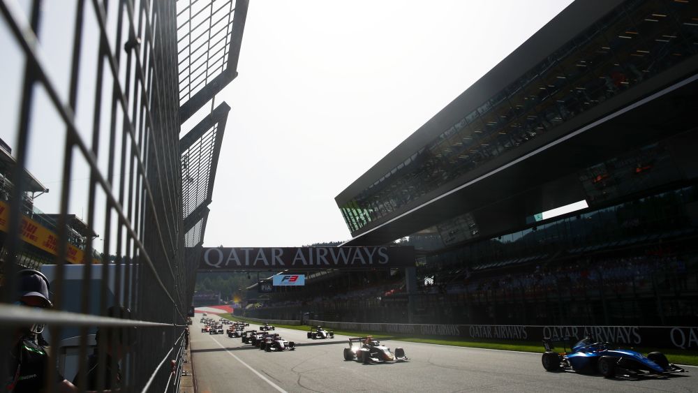 Browning got the launch he needed to retain the lead into the first corner