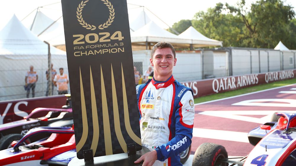 Fornarolis late overtook on Mansell handed him the title in dramatic fashion