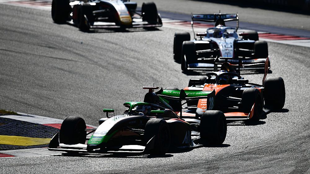 Stenshorne Boya and Tramnitz all overtook Benvides as they made their way through the field