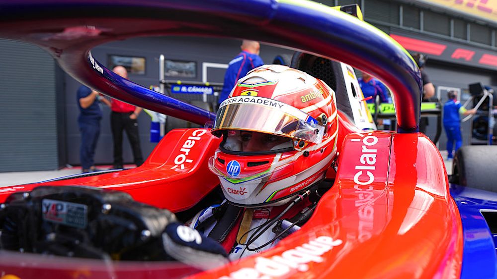 Câmara is a big fan of the sea and would rather find an underwater kingdom than go into space