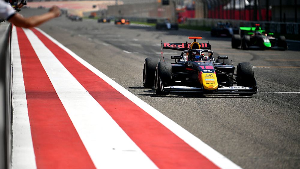 Tsolov established himself as an early contender with a victory in Sakhir