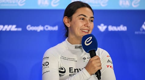 Ella Lloyd to drive in Formula E Madrid Rookie Test