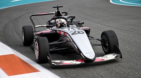 PRACTICE 1 Pin tops the timesheets in first Miami Practice session 