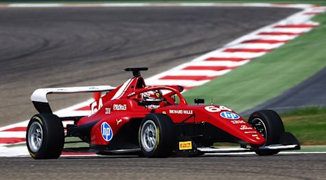 Weug leads the field on Day 2 of testing in Bahrain