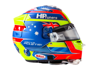 Helmet of OSCAR PIASTRI 