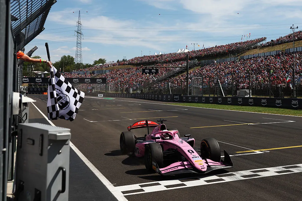 Gabriele Mini crosses the line to win the 2026 Budapest Formula 2 Sprint Race
