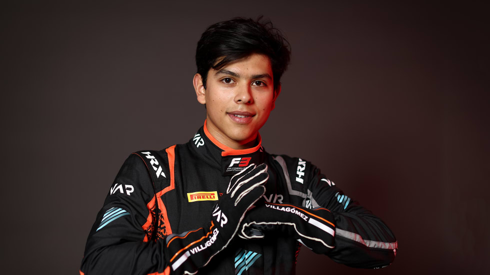 Villagómez levantado pelo primeiro ponto, progresso VAR