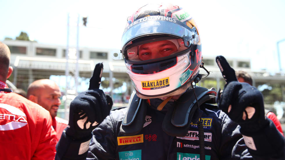 Hauger reivindica a primeira vitória na Corrida de Recursos após queda no final da corrida para Vips