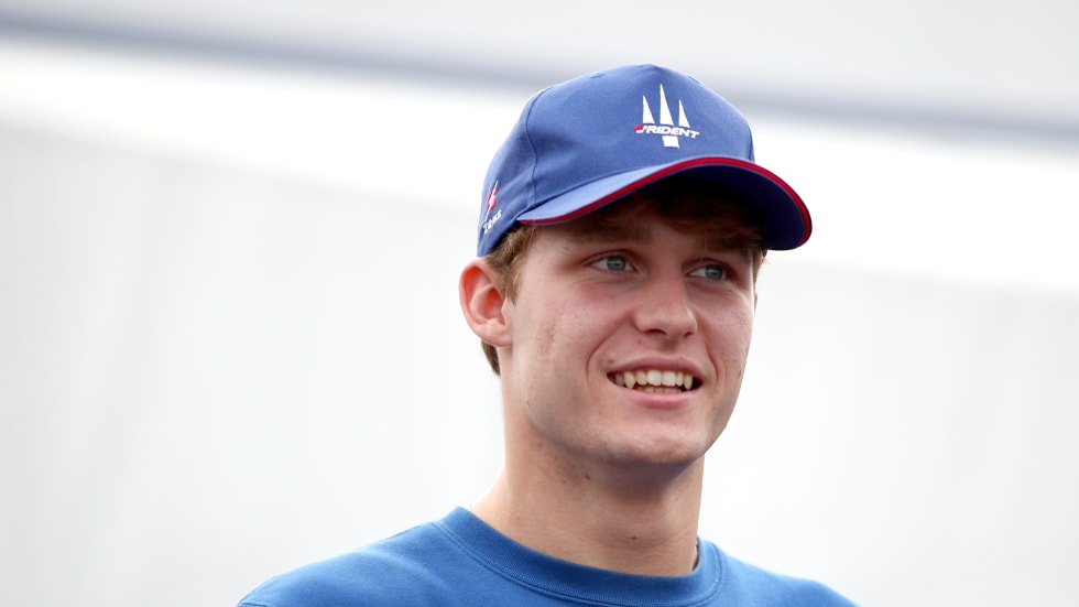 2 трети зарплаты. Зарплаты депутатов и чиновников. Расчет зарплаты. 2 трети зарплаты. Как правильно рассчитать 2 3 от заработной платы?.