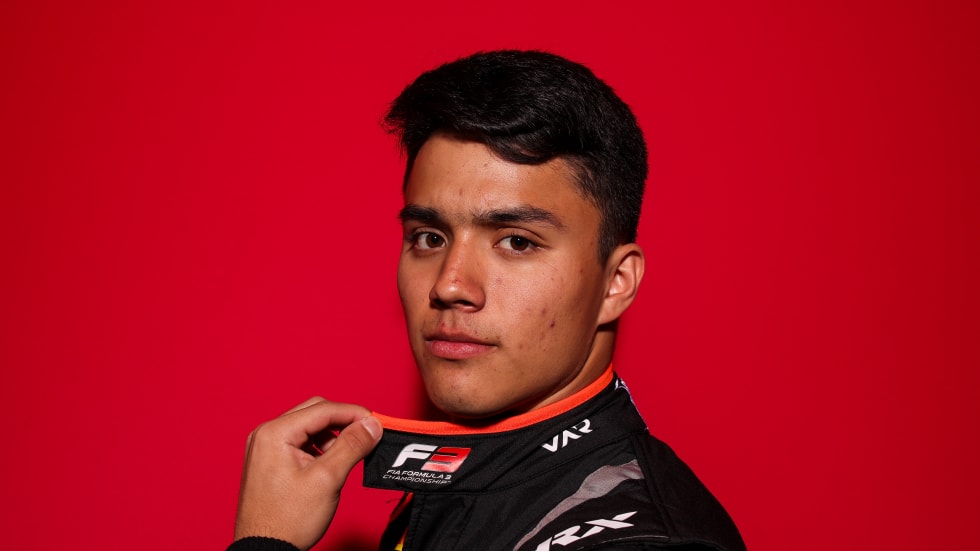 In Profile: Noel León