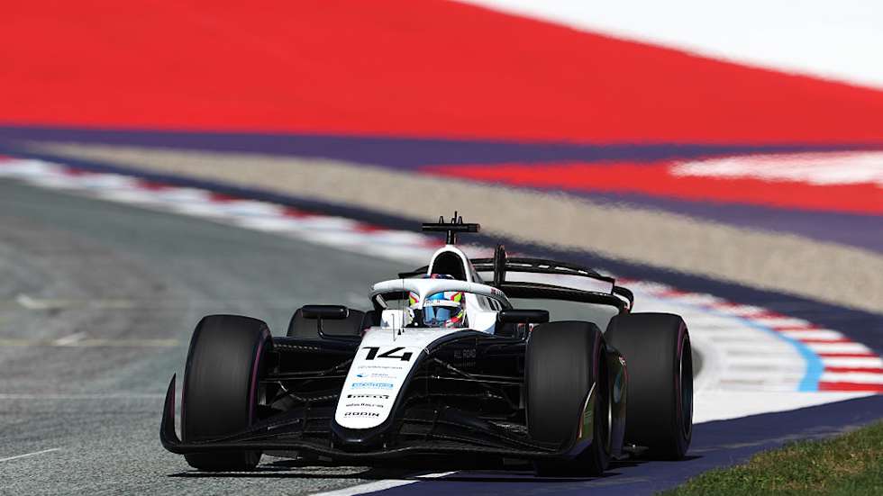 Martinius Stenshorne handed post-Feature Race penalty in Spielberg