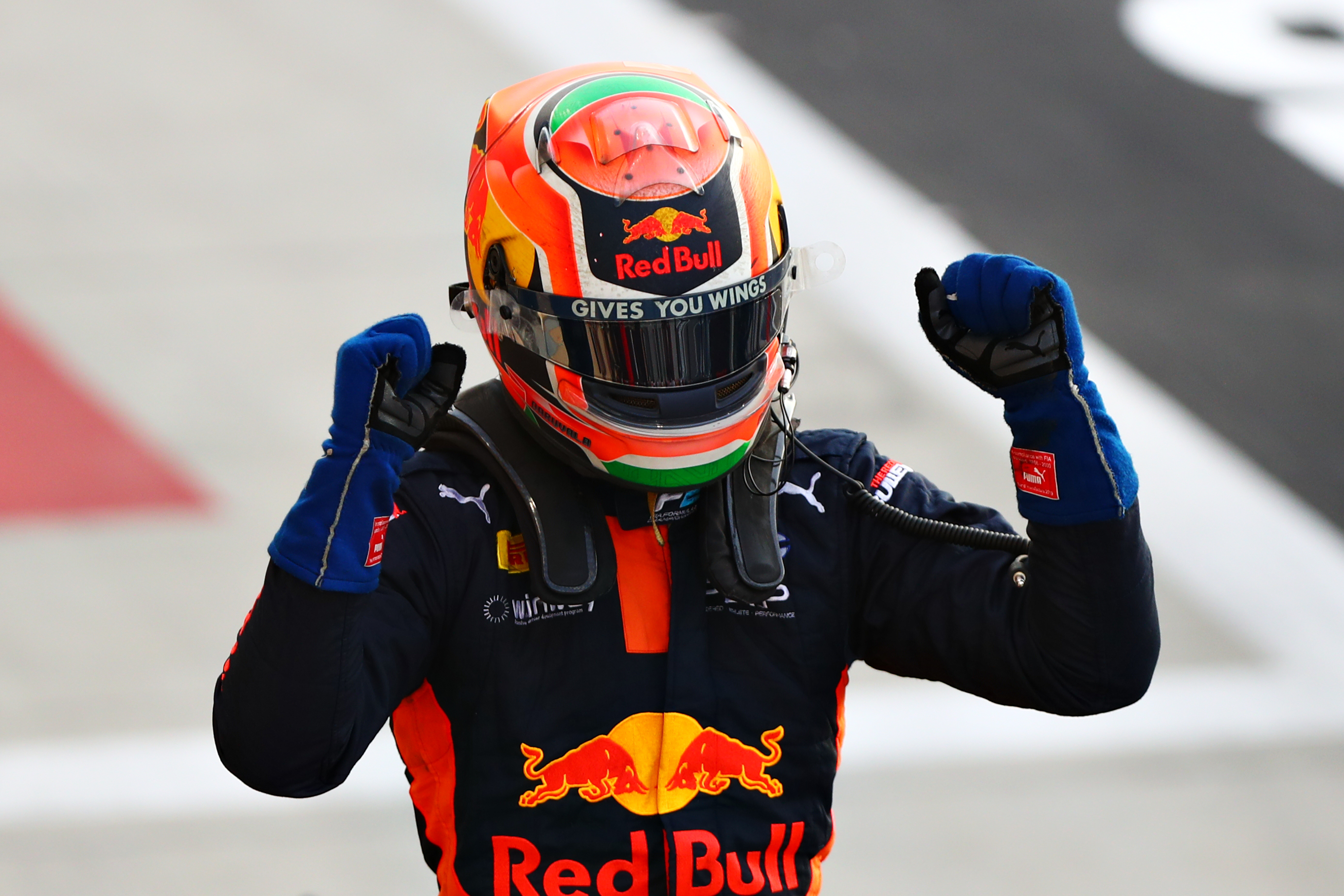 周 冠宇 2020TOPPSフォミュラーF1 グリーンリフラクター99枚限定