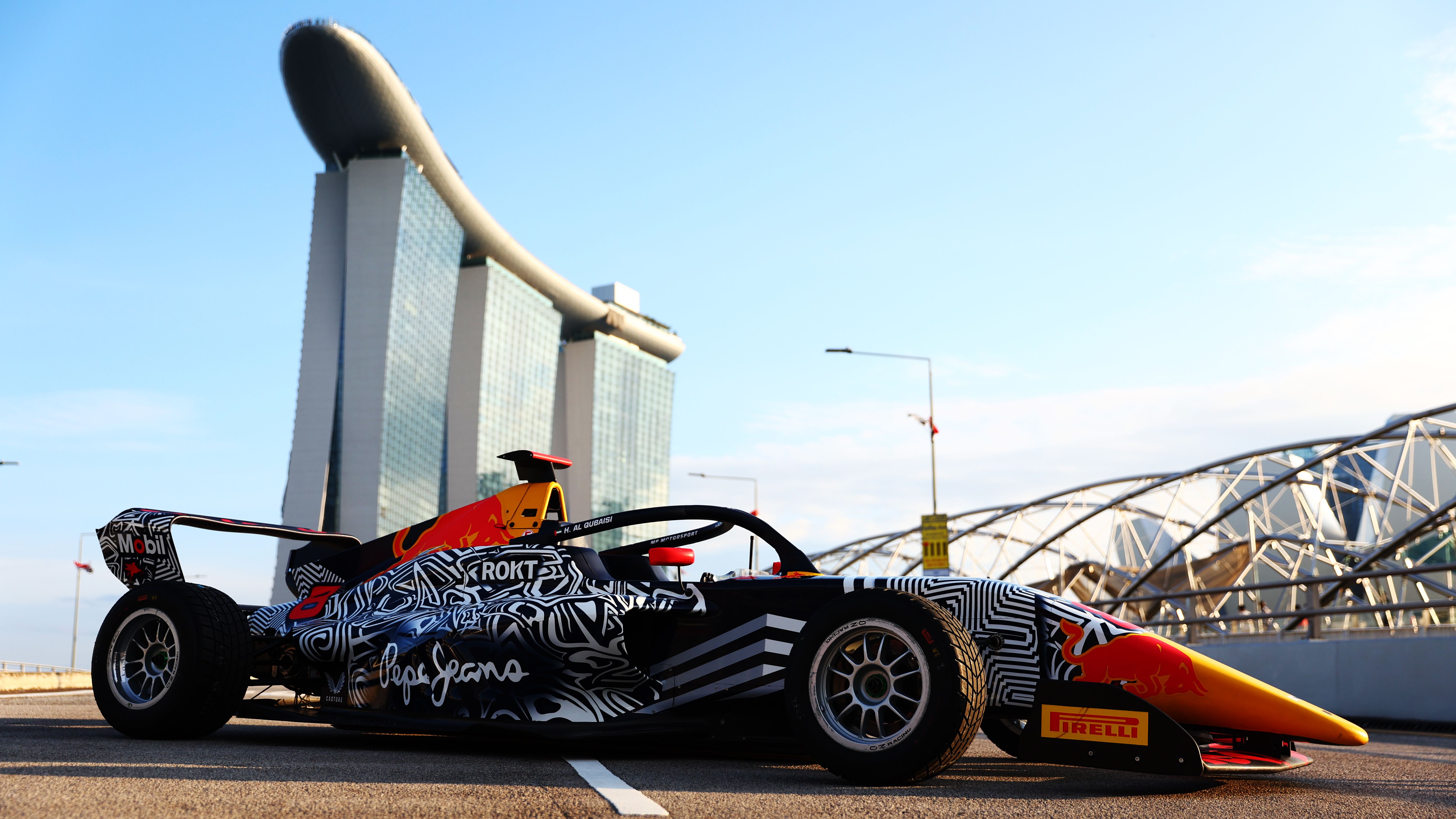 ［［シンバ☆］］PUMA Red Bull Racing 2022 Red Bull Racing reveal Hamda Al Qubaisi's special edition REBL