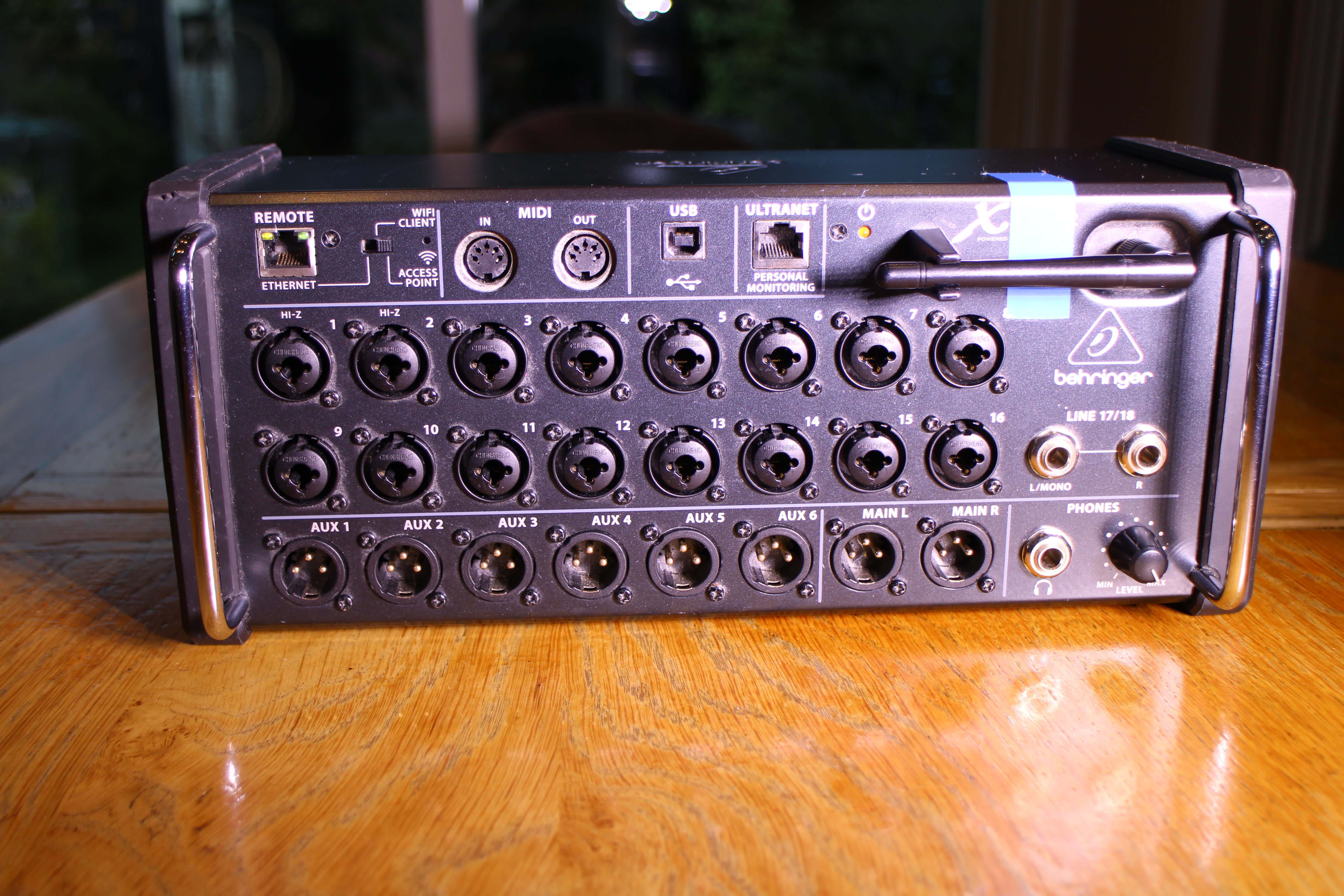 Behringer X Air XR18 Digital Mixer