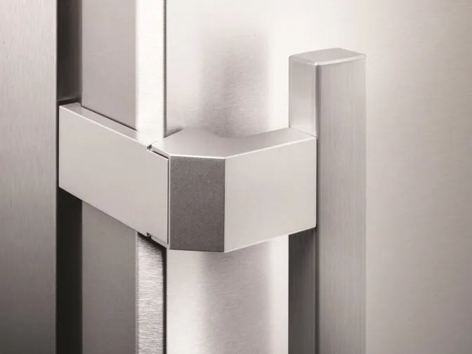 Liebherr CNef 4335 - фото 13