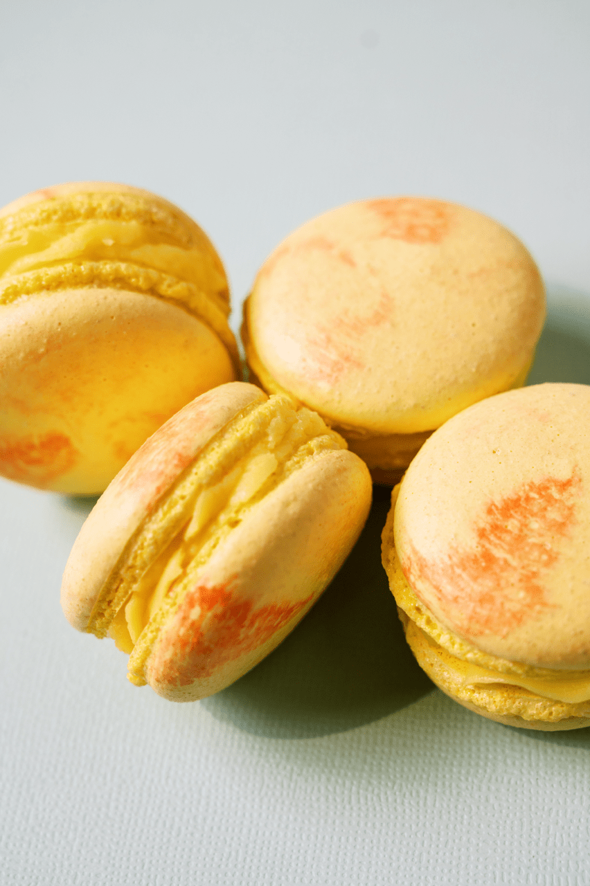 Lemon burst macaron (5 count)