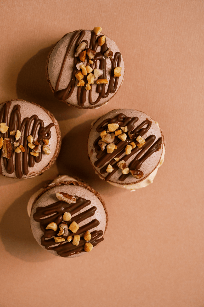 Snickers macarons (4 count)