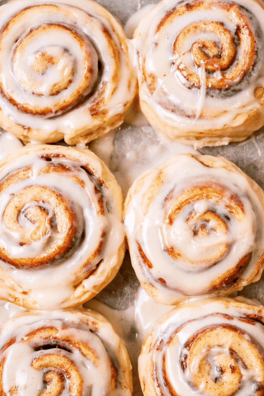 Cinnamon Rolls 4 count