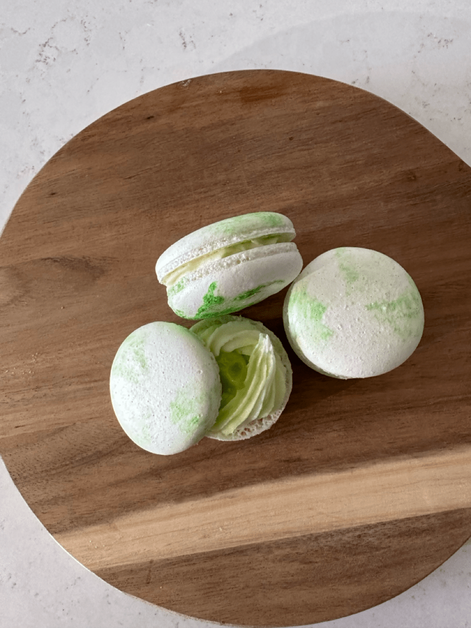 Coconut lime macarons (5 pack)