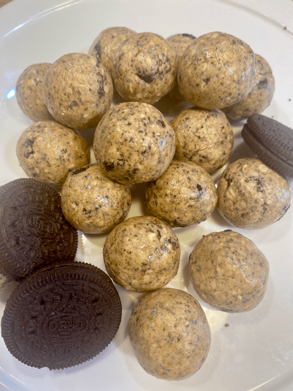 Cookies and Cream protein bites dozen