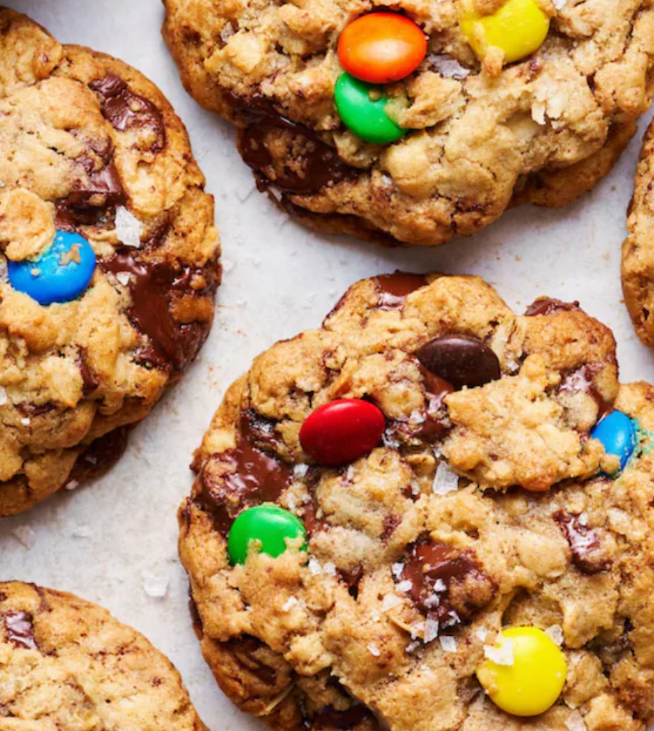 Monster Cookies (6 count)