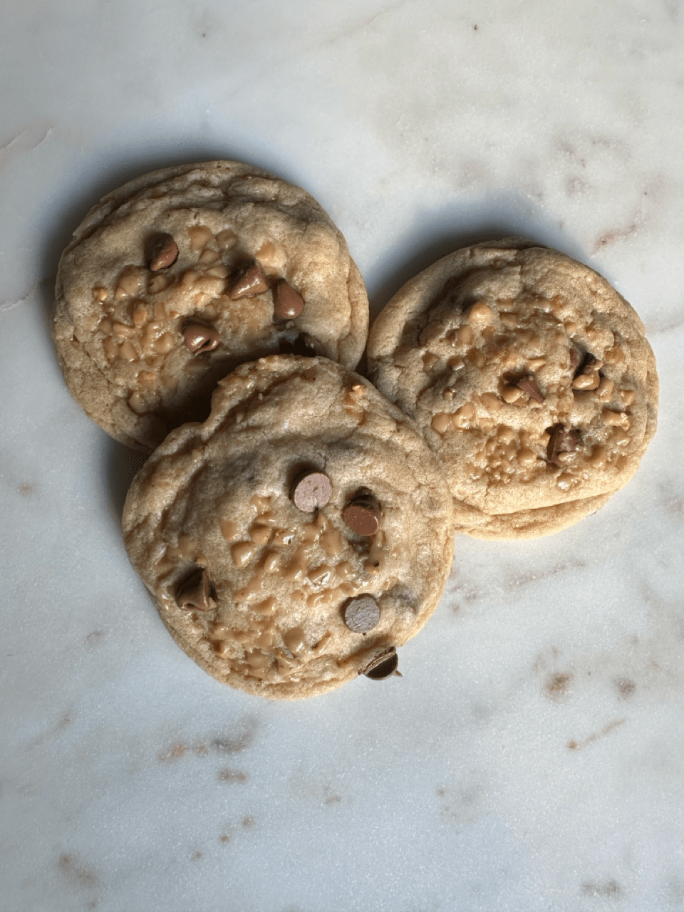 Chocolate caramel toffee cookie